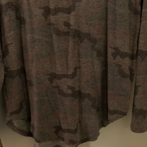 American Eagle 🦅 soft & sexy Plush WMS TOP size small pink & gray - Picture 3 of 9